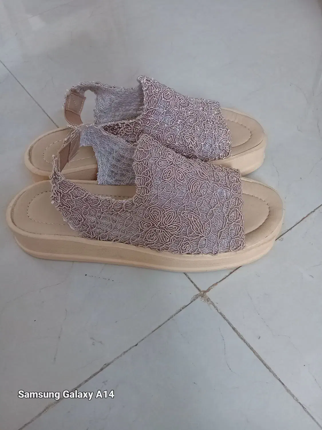 کفش|کیف، کفش، کمربند|خواف, |دیوار