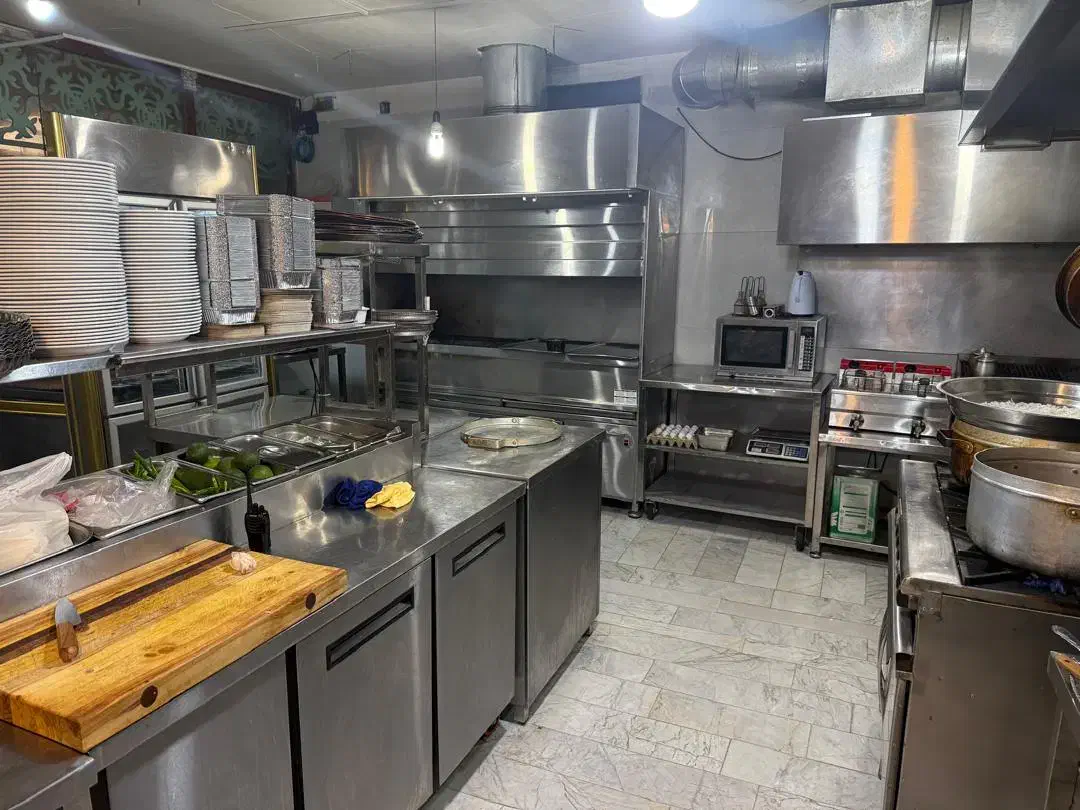 کمک آشپز|استخدام خدمات فروشگاه و رستوران|تهران, درکه|دیوار