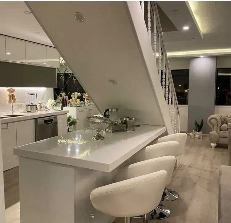 همخونه بدون حاشیه مرتب و تمیز