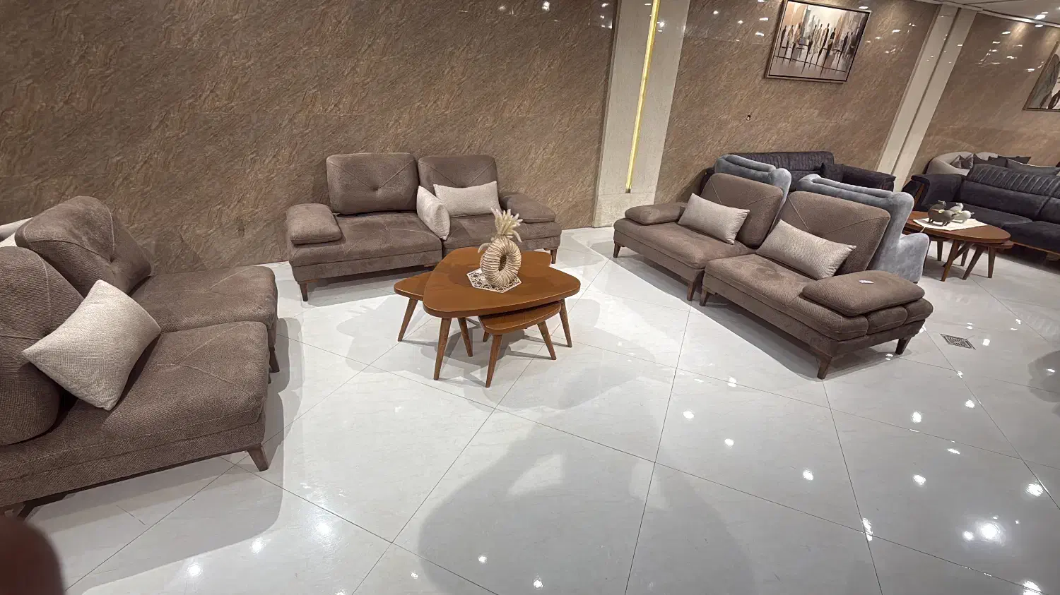 با ماهی ۲/۸۰۰ بدون پیش مبل بخر|مبلمان خانگی و میز عسلی|کرج, شاهین‌ویلا|دیوار