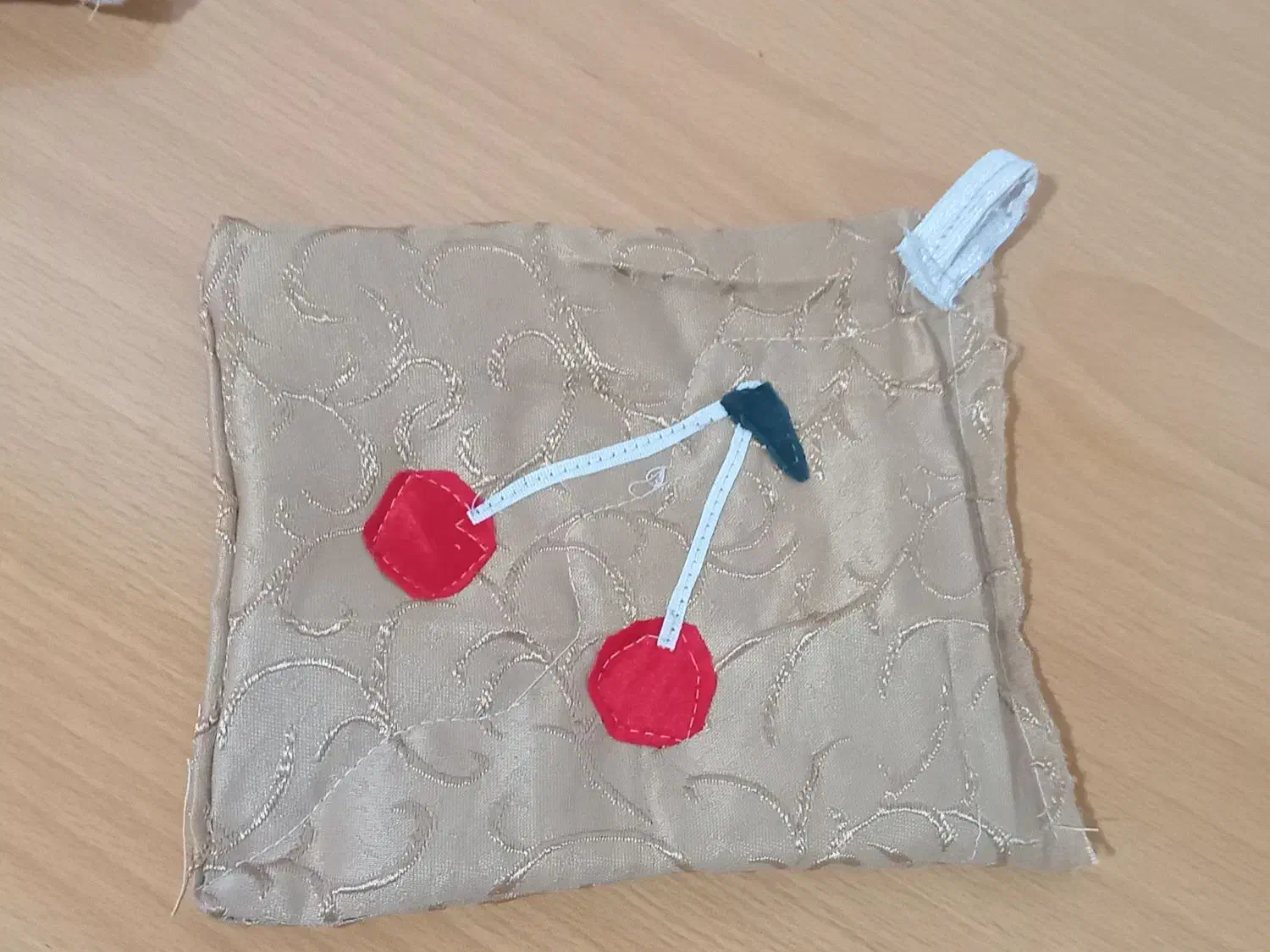 ساک و دستگیره پارچه ای با قیمت استثنایی|سفره، حوله، دستمال آشپزخانه|کرمانشاه, |دیوار