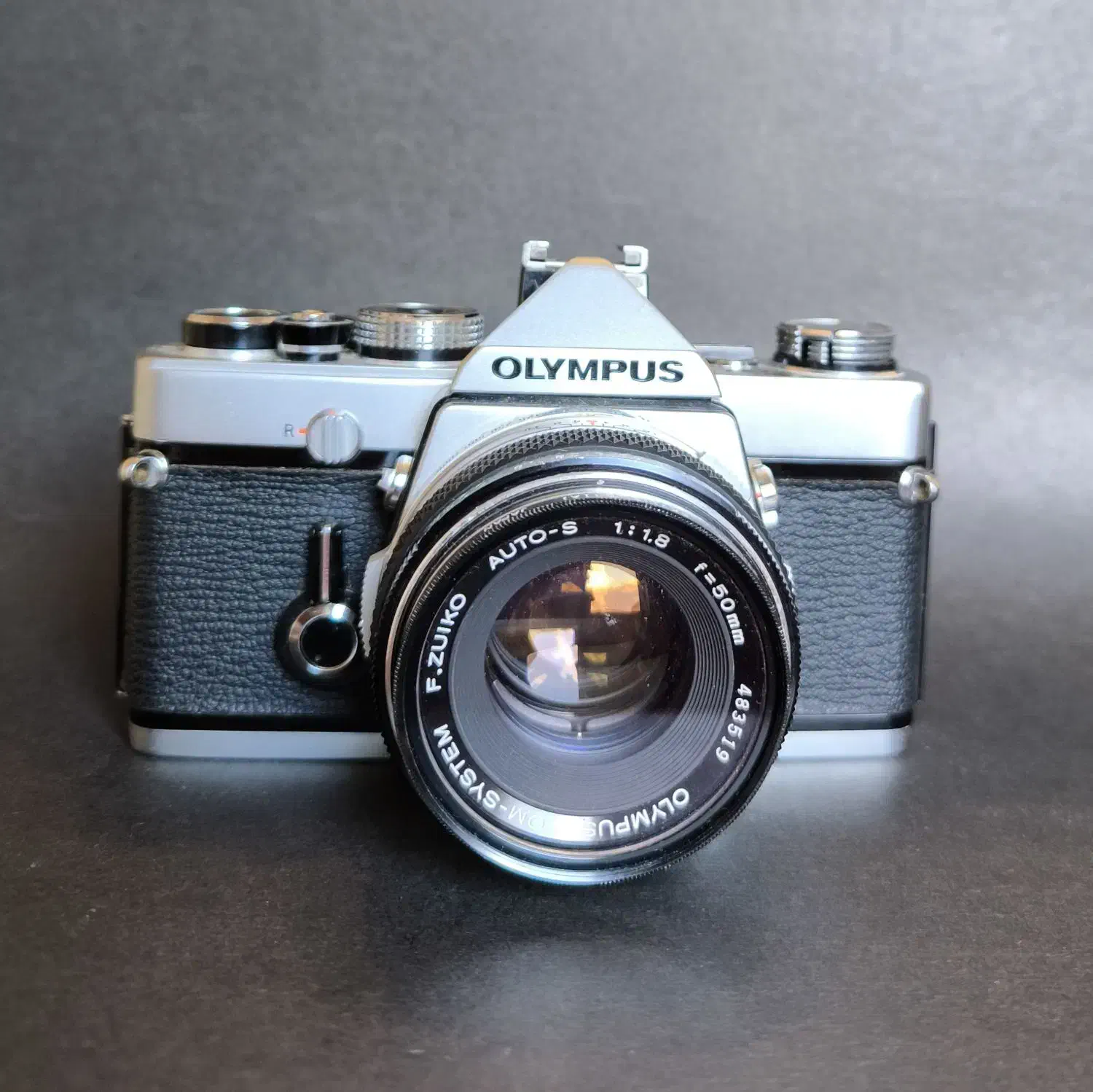 دوربین عکاسی کلکسیونی OLYMPUS OM-1|دوربین عکاسی و فیلم‌برداری|رشت, پارک شهر|دیوار
