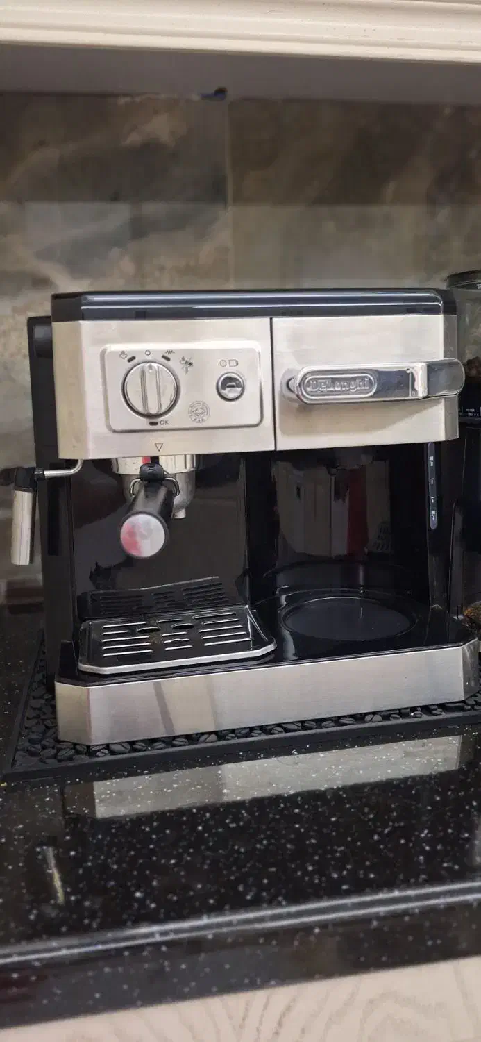 اسپرسوساز دلونگی|سماور، چای‌ساز، قهوه‌ساز|مشهد, حجاب (شهرک غرب)|دیوار