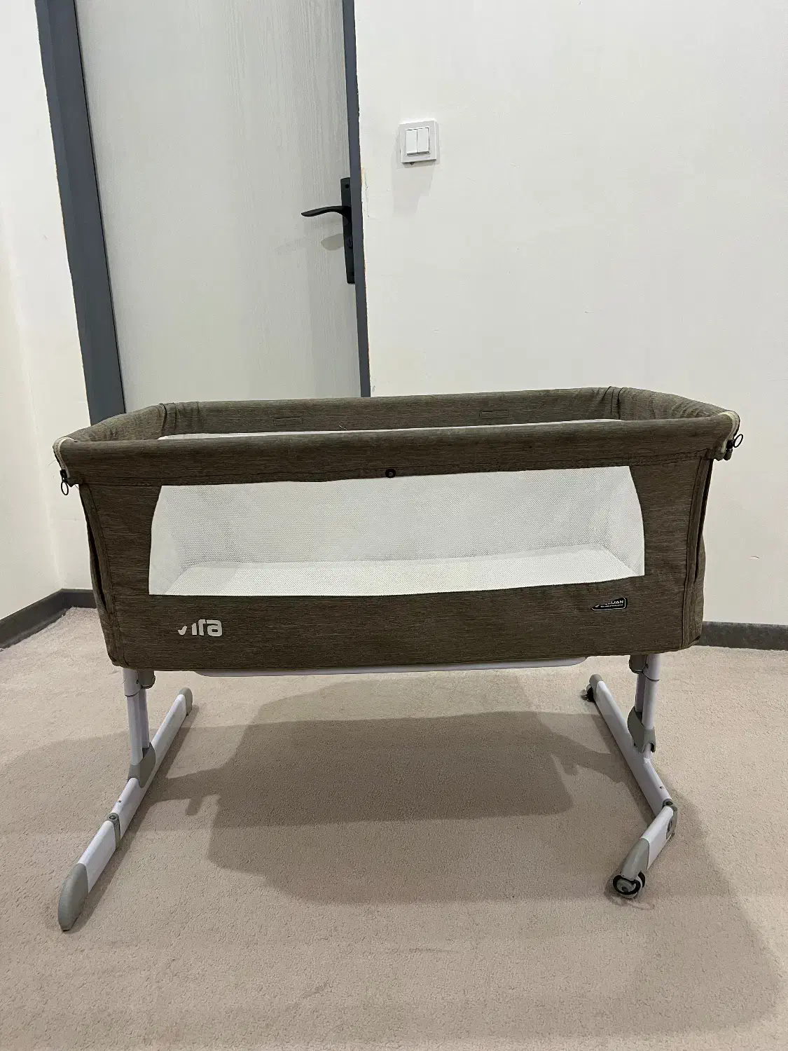 تخت کودک|تخت و صندلی بچه|اهواز, کوی آغاجاری|دیوار