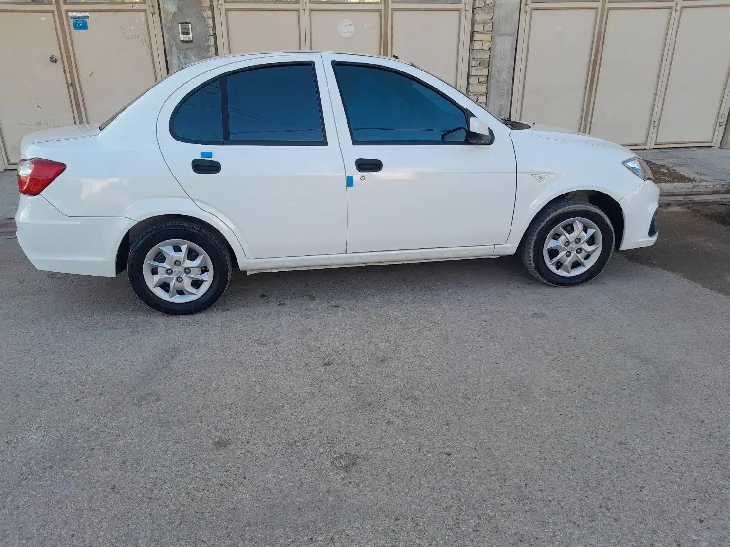 ساینا اس مدل ۴۰۳کم کار خونگی درحدبدون رنگ|خودرو سواری و وانت|فسا, |دیوار