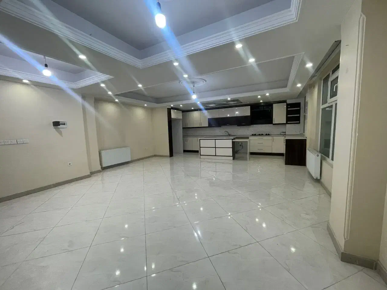 ۹۰متر ۲خواب طبقه دوم فول امکانات