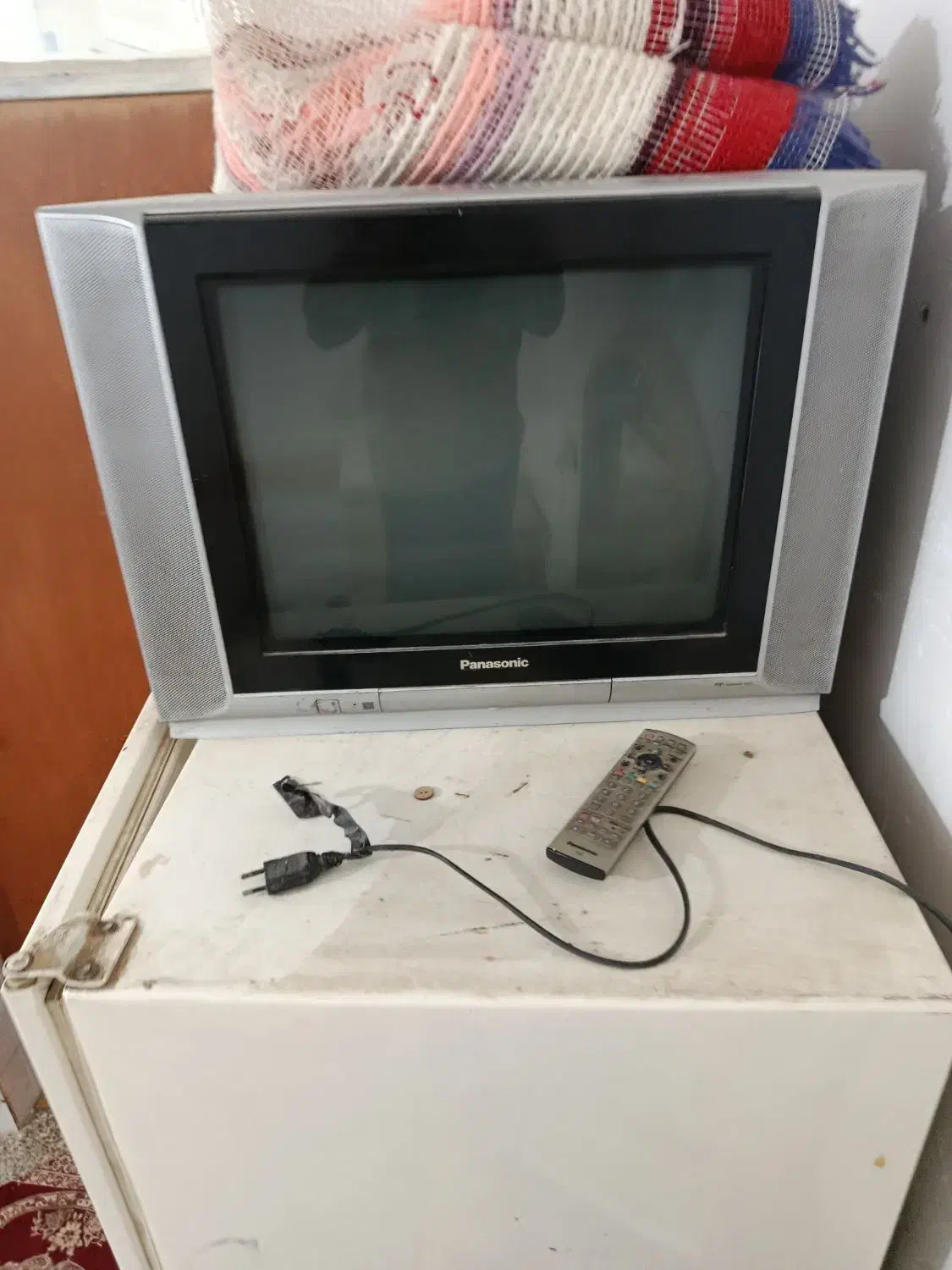 تلویزیون قدیمی|تلویزیون و پروژکتور|آبادان, |دیوار