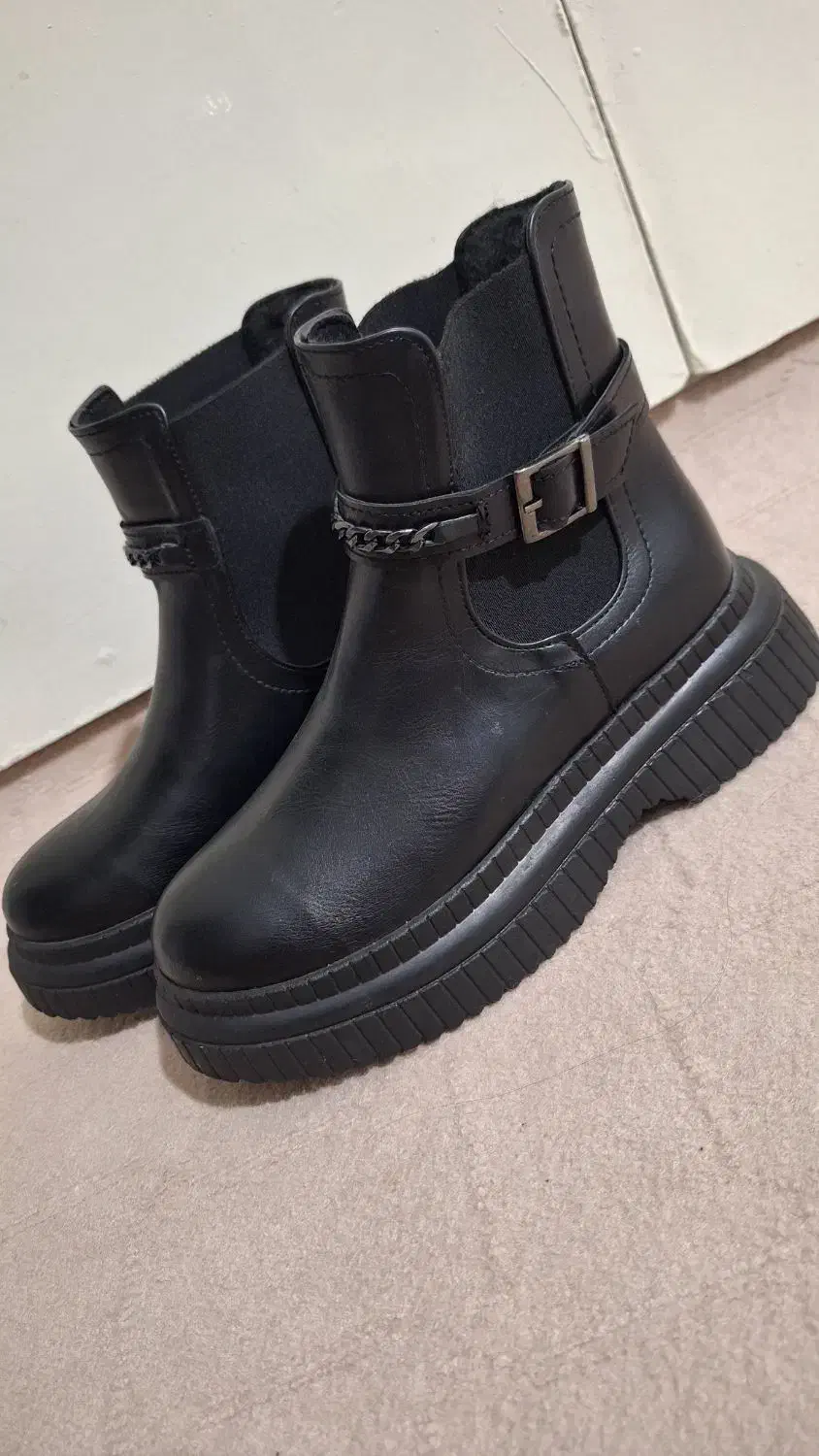 کیف و کفش|کیف، کفش، کمربند|خرمدره, |دیوار