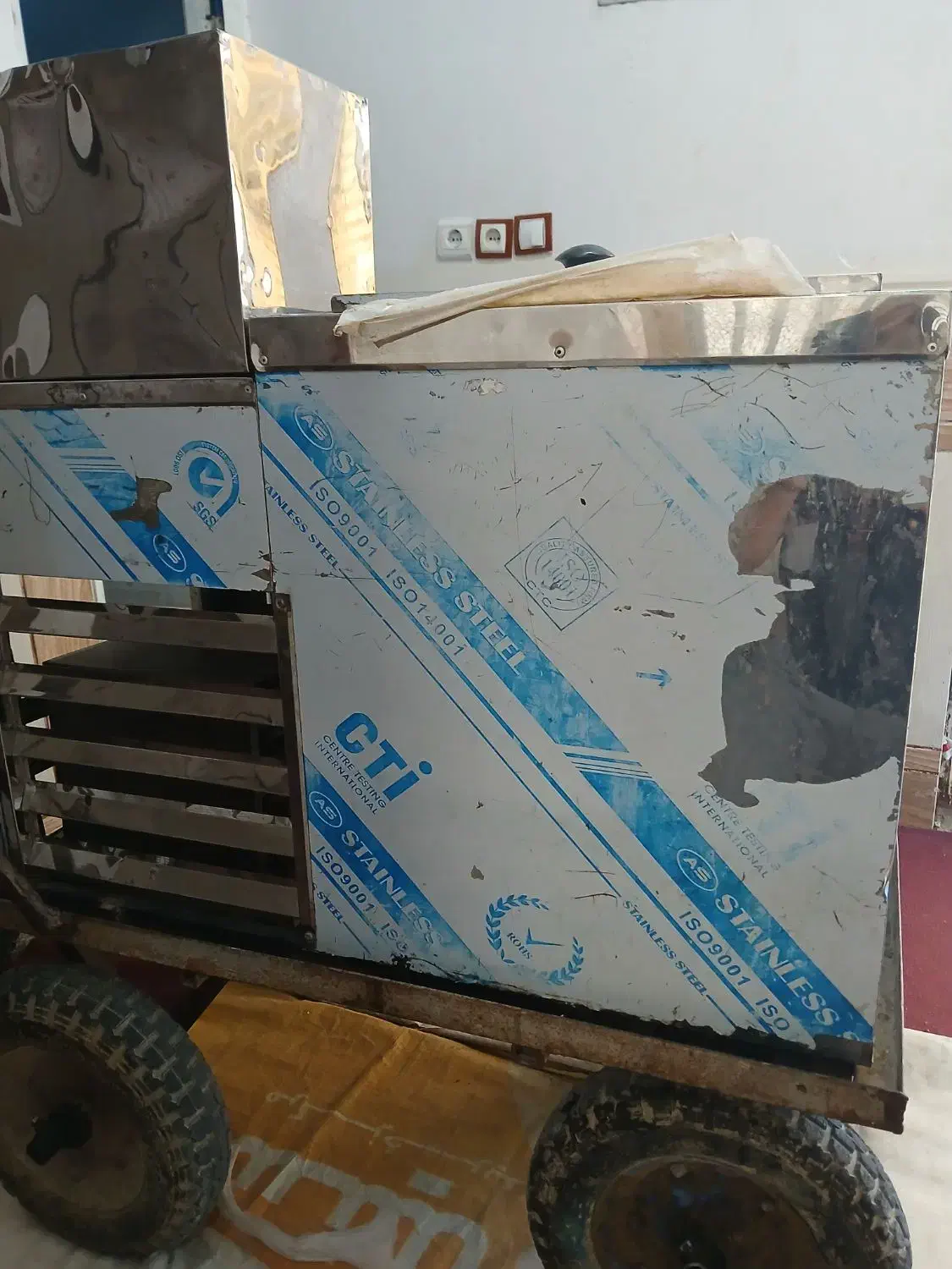 دستگاه یخدربهشت ۴۰لیتری بفروش میرسد|کافیشاپ و رستوران|اهواز, گلدشت|دیوار