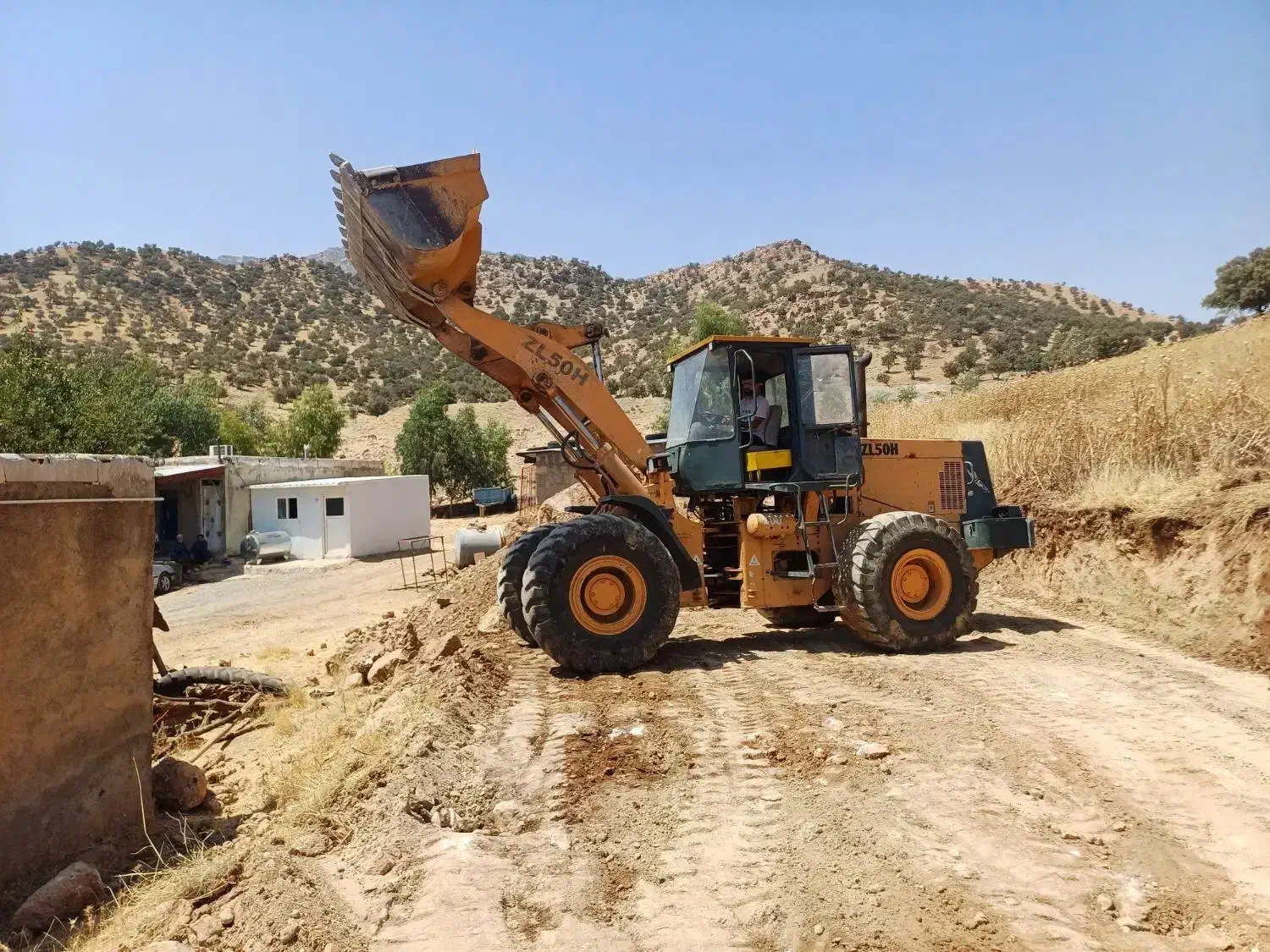 لودر اجاره ای|خدمات حمل و نقل|سرپل ذهاب, |دیوار