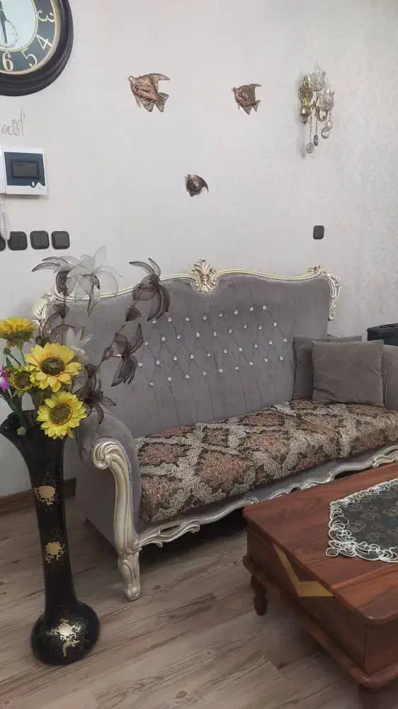 مبل هفت نفر بسیار تمیز|مبلمان خانگی و میز عسلی|تهران, مجیدیه|دیوار