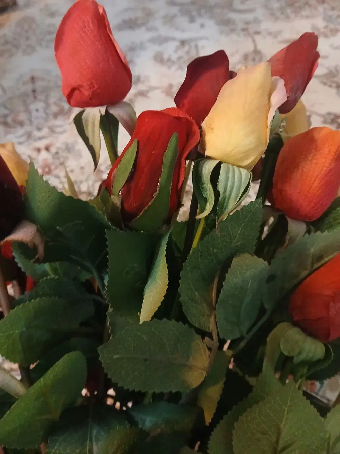 گل مصنوعی ۲۳ شاخه|گل مصنوعی|اراک, |دیوار