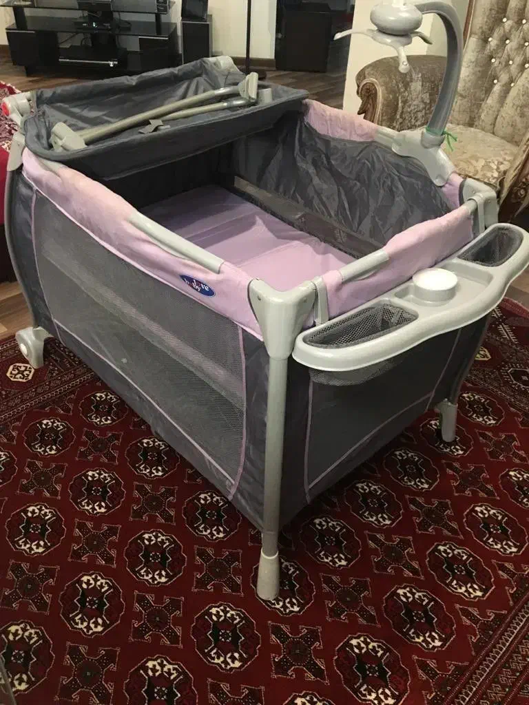 تخت پارک بهمراه کالسکه و روروئک و صندلی ماشین کودک|اسباب و اثاث بچه|گرگان, |دیوار