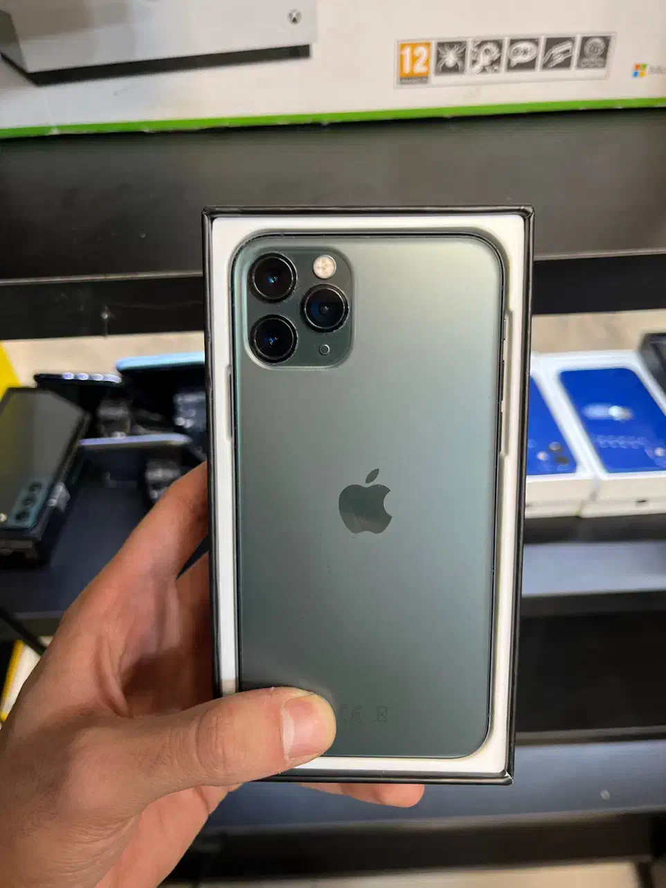گوشی اپل iphone 11 pro با حافظه ۲۵۶ گیگ|موبایل|کرج, مهرویلا جنوبی|دیوار
