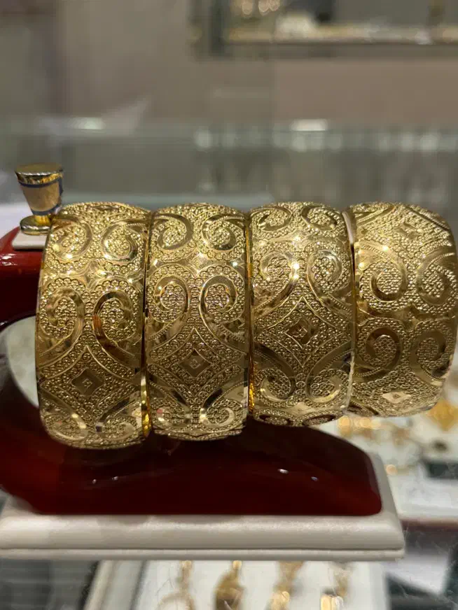 تکپوش پهن دیانا سبک ( فقط ۶ درصد بالا تابلو )|جواهرات|شیراز, شاهچراغ|دیوار