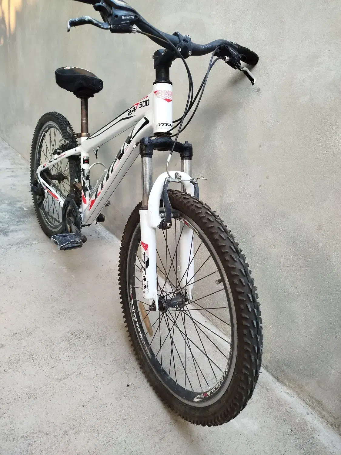 دوچرخه|اسباب‌بازی بچه|سراب, |دیوار