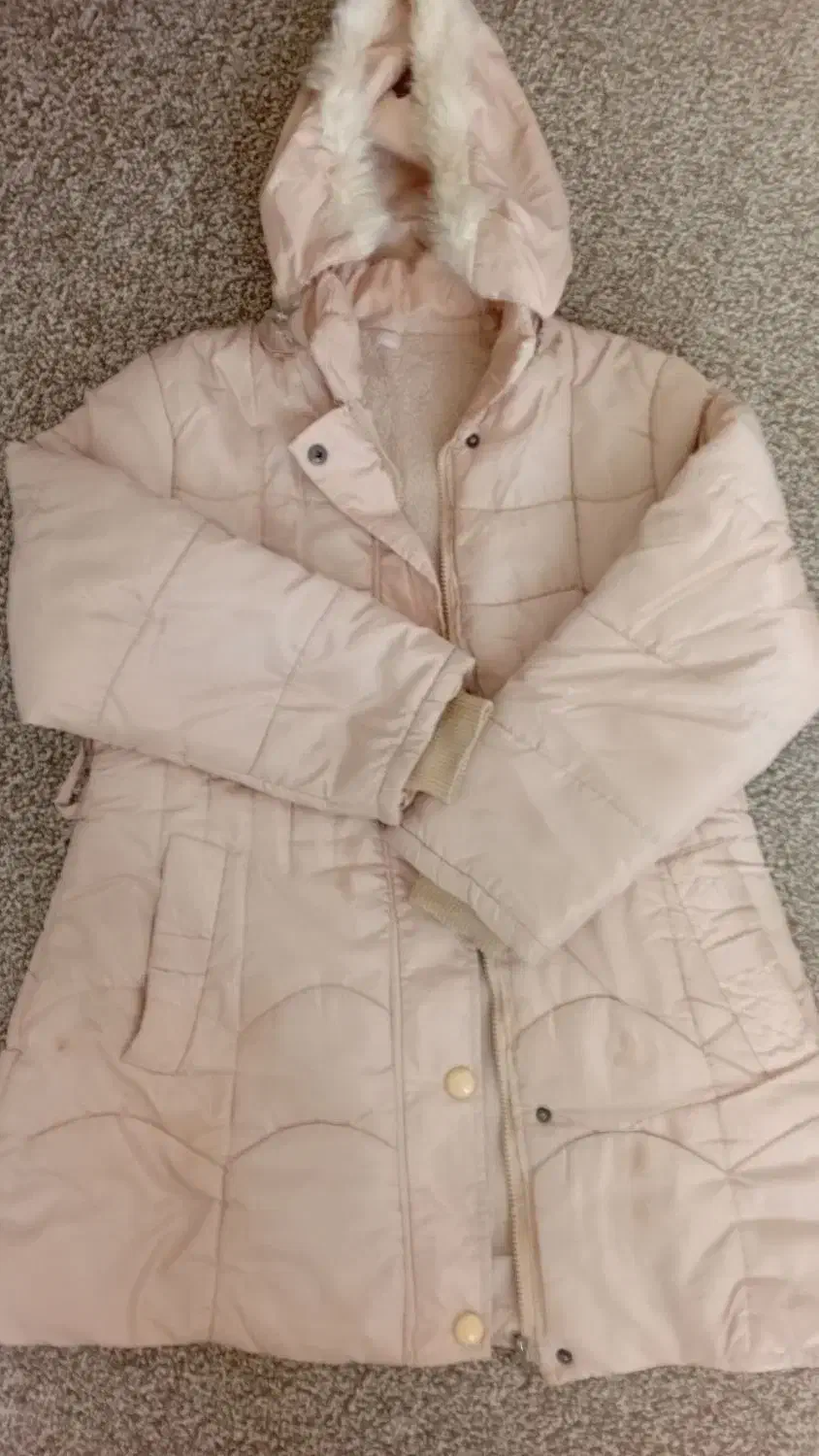 کاپشن تمیز وسالم|لباس|آبیک, |دیوار