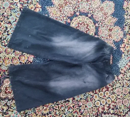 شوار|لباس|سبزوار, طبرسی (جعفرآباد)|دیوار