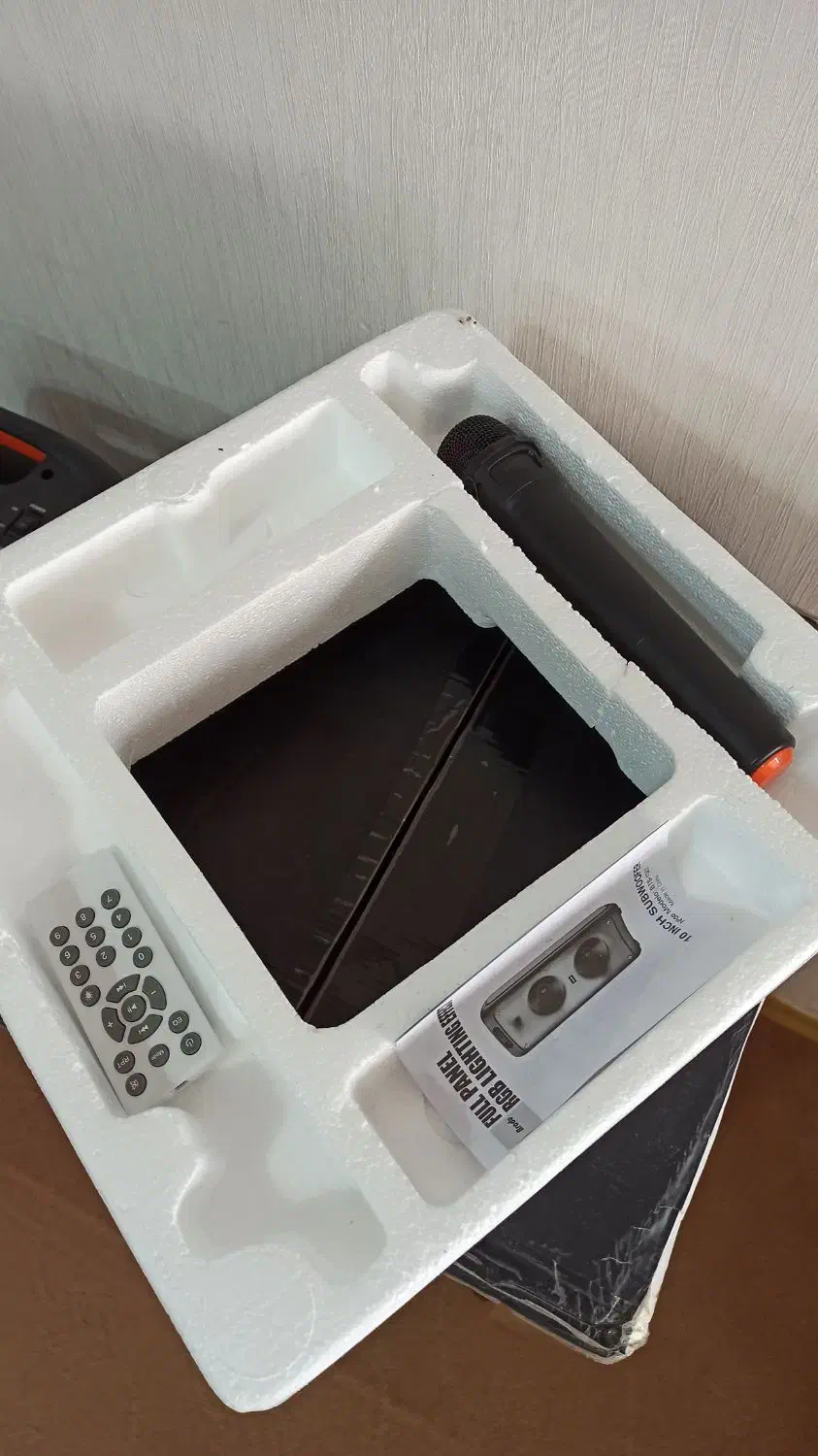 اسپیکر ۱۰ اینچ|پخش‌کننده همراه|نجف‌آباد, شیخ بهایی جنوبی|دیوار