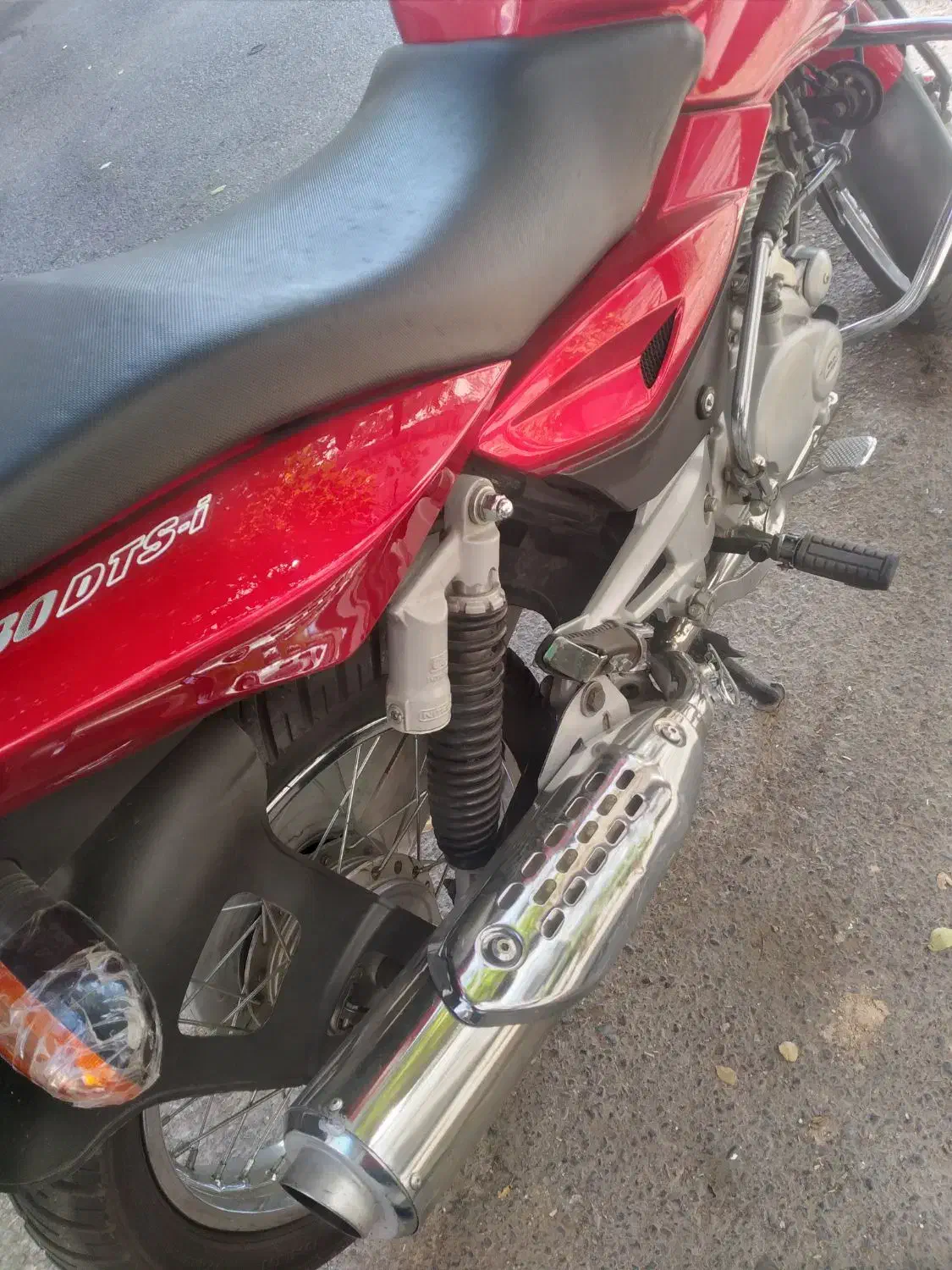 پالس پره مدل ۸۷تمیز|موتورسیکلت|تهران, خاک سفید|دیوار