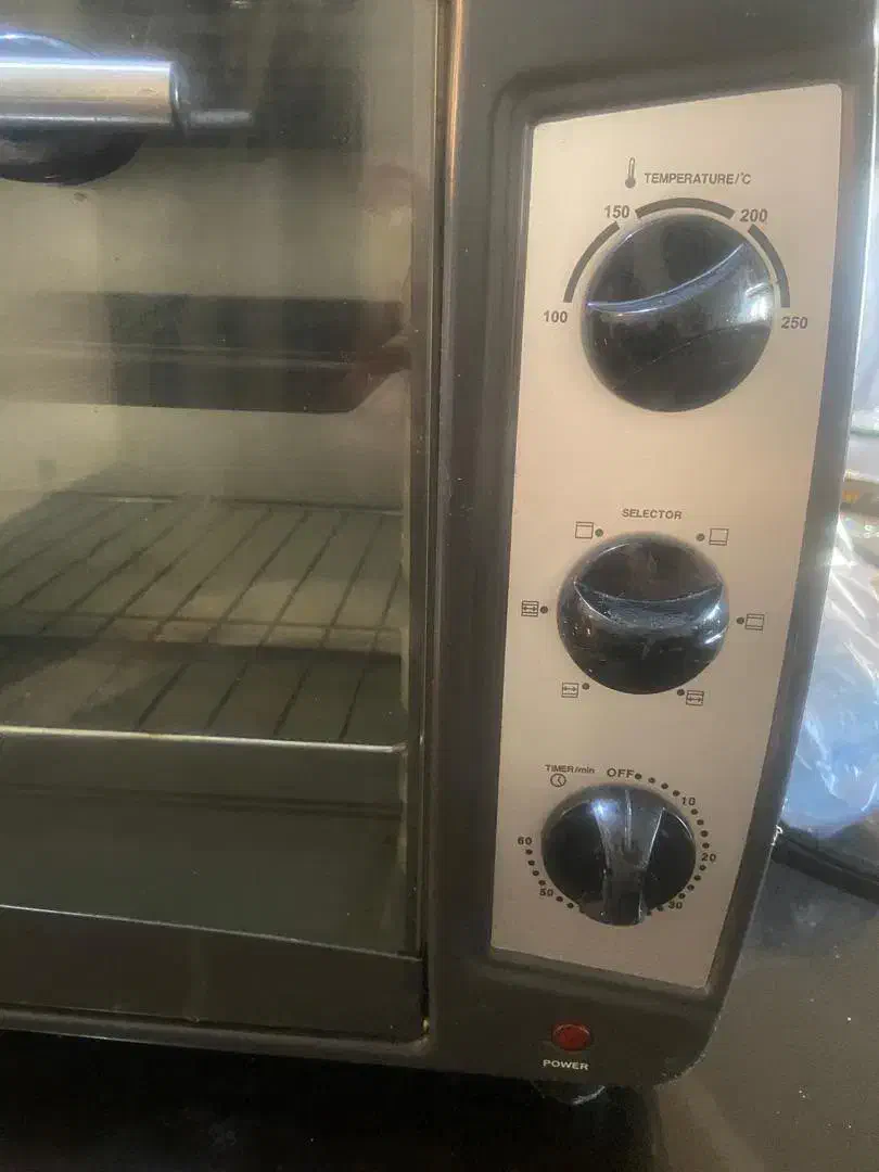 فر برقی|اجاق گاز و لوازم برقی پخت‌وپز|صدرا-فارس, فاز ۱|دیوار