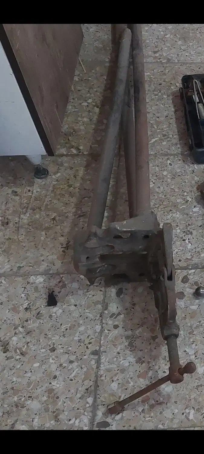 گیره آهنی وحدیده ولوله بر آهنی|ابزارآلات|مشهد, گاز|دیوار