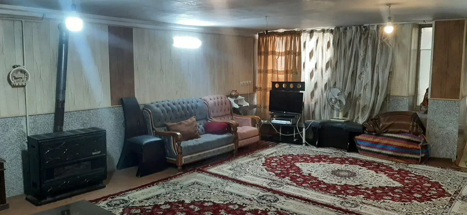 اجاره خانه ویلایی مرکز شهر|اجارهٔ کوتاه‌مدت آپارتمان و سوئیت|همدان, |دیوار