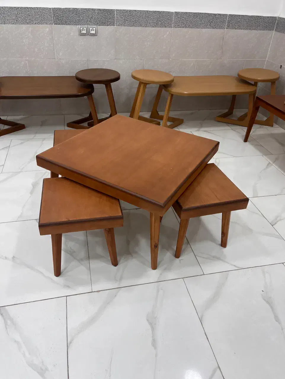 جلو مبلی و عسلی|مبلمان خانگی و میز عسلی|گرگان, |دیوار