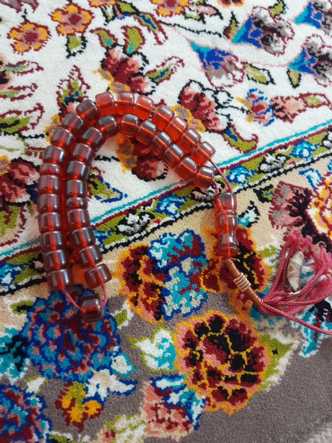 تسبیح قیچی بر صندلوص|کلکسیون اشیاء عتیقه|بهار, |دیوار