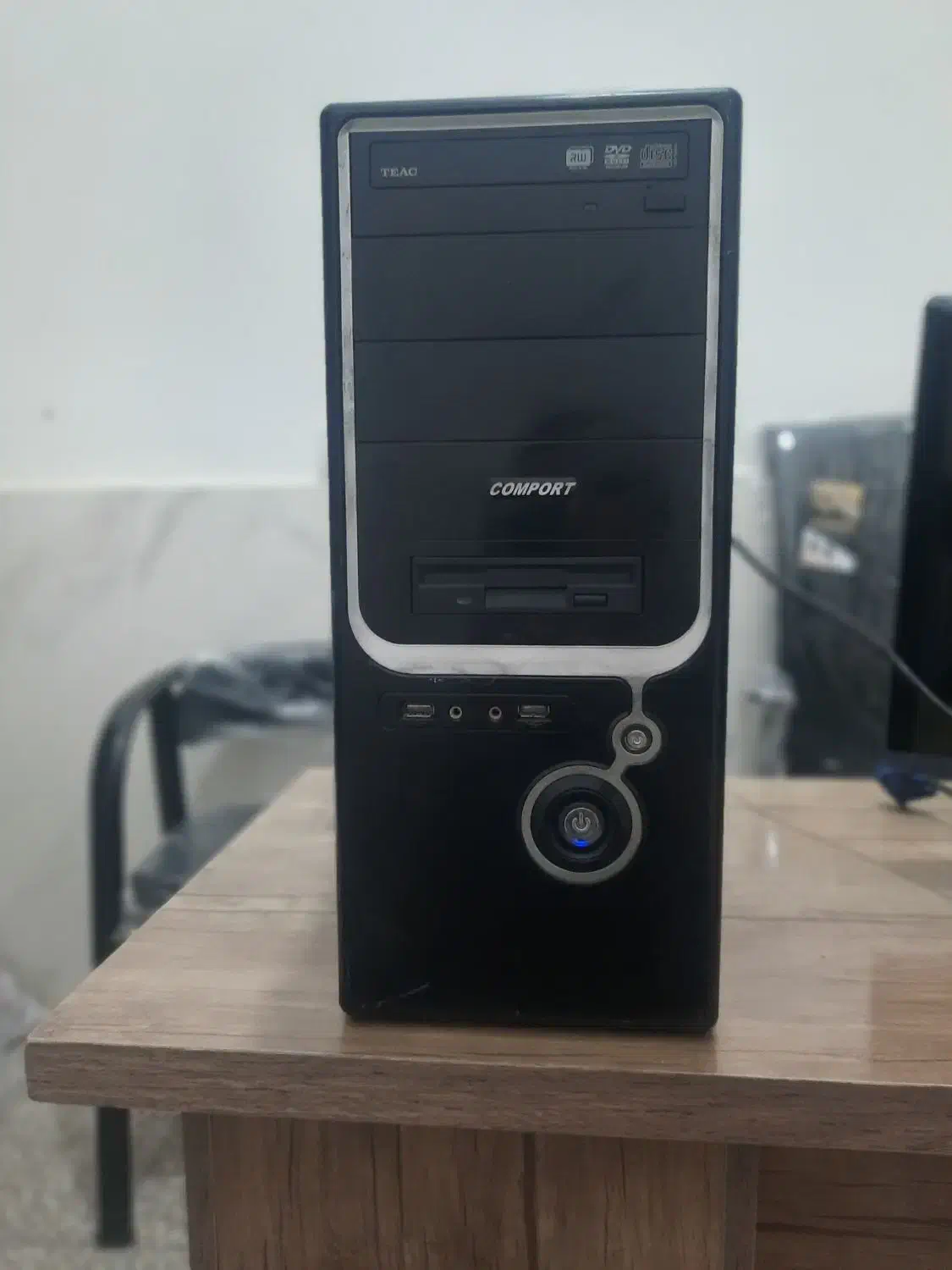 کیس ddr3 رم ۸ سی پی یو ۴ هسته Q9450 قدرتمند|رایانه رومیزی|ارومیه, |دیوار