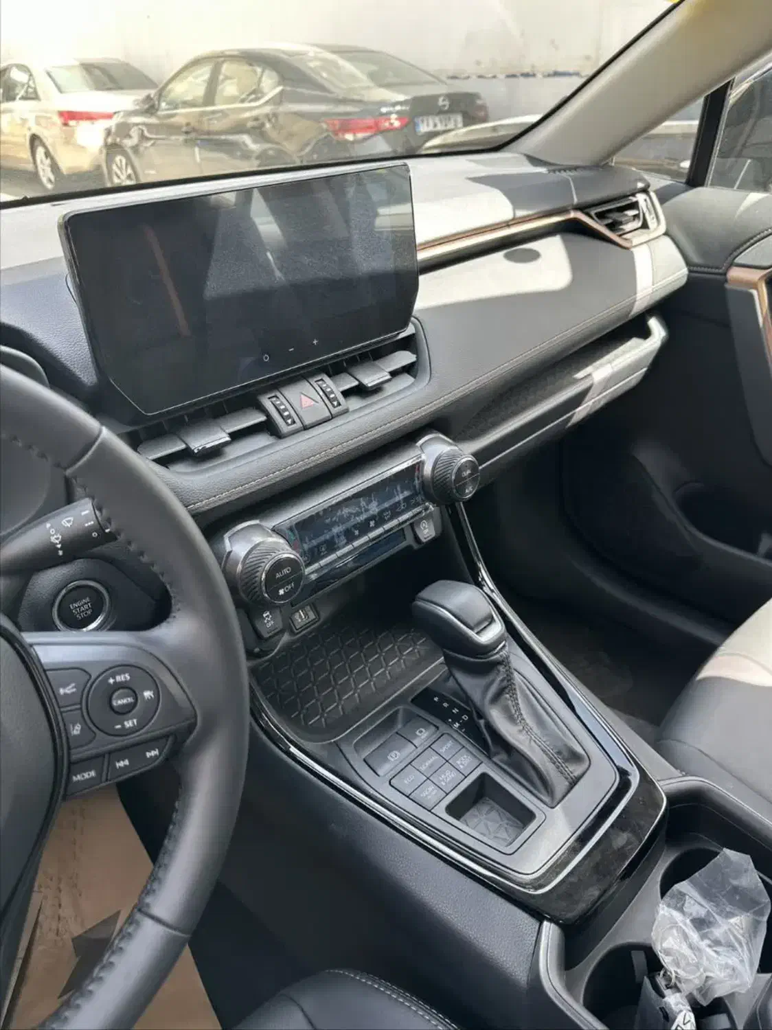 تویوتا وایلندر۲۰۲۵|خودرو سواری و وانت|اسلام‌شهر, مظفریه|دیوار