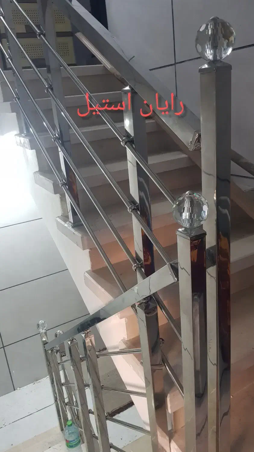 نصب انواع نرده استیل، آلومینیوم ، استاتیک و چوبی|خدمات پیشه و مهارت|شیراز, نصر|دیوار
