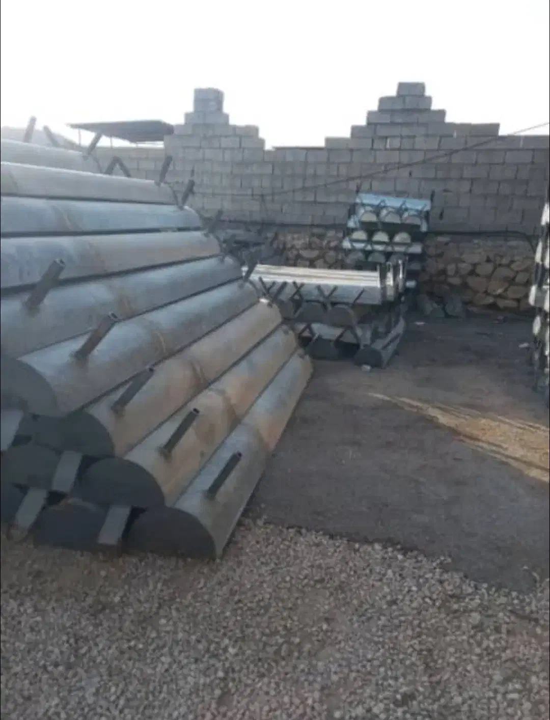 آخور گوسفند|لوازم جانبی حیوانات|بردسیر, |دیوار