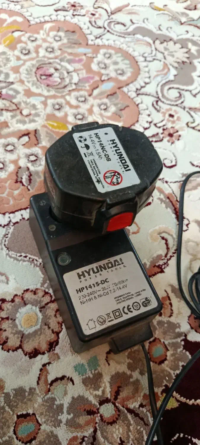 باطری و شارژر دلر شارژی هیوندای|مصالح و تجهیزات ساختمان|اسلامشهر, شهرک قائمیه|دیوار