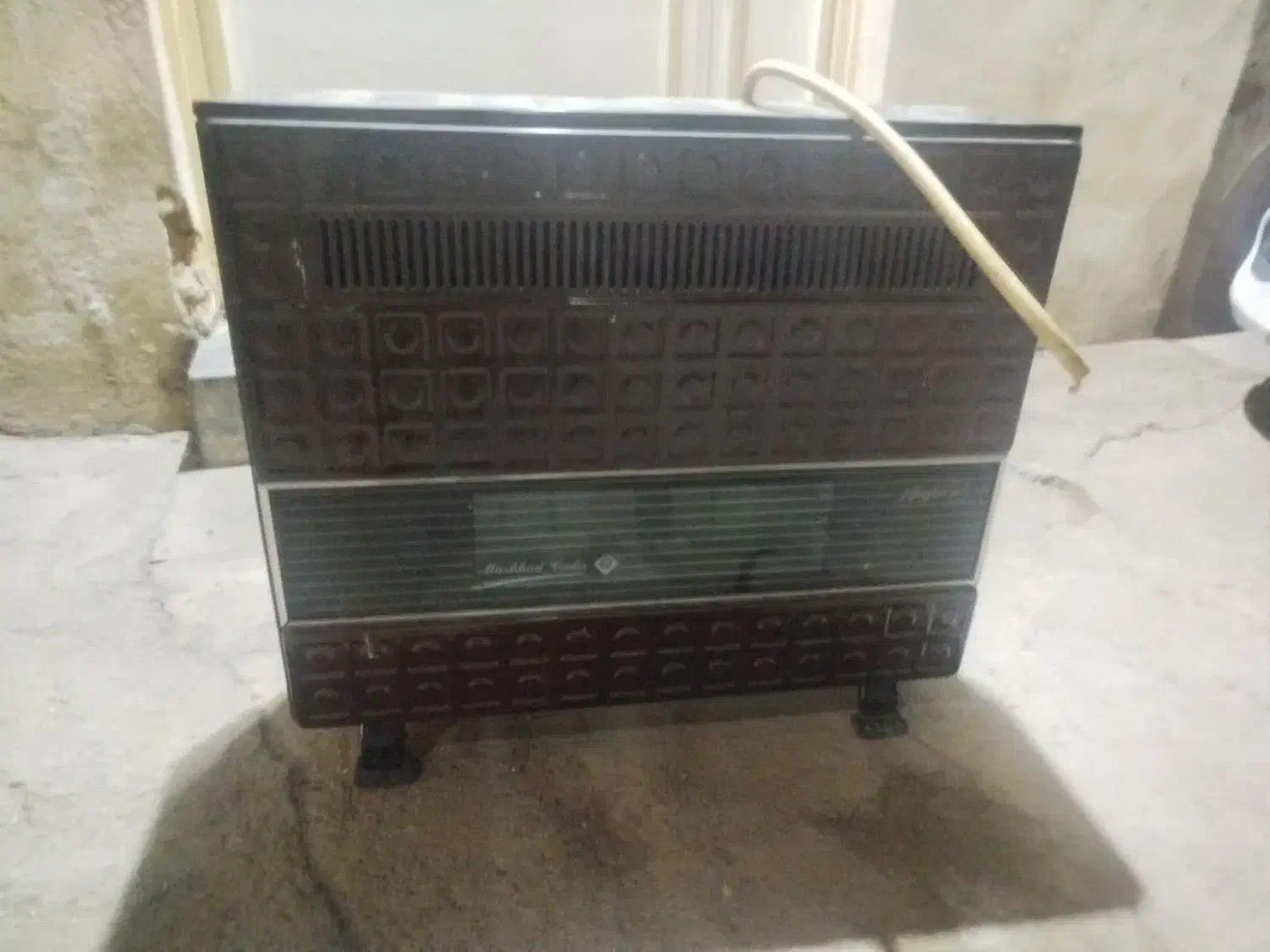 بخاری|بخاری، هیتر، شومینه|شیراز, کوشک میدان|دیوار