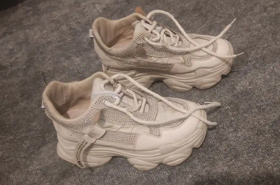 کفش کرم رنگ|کیف، کفش، کمربند|کرمانشاه, |دیوار