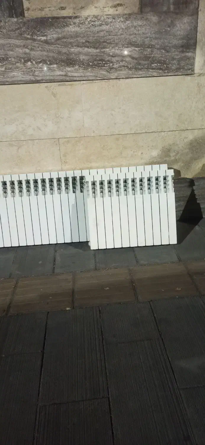 فروش تعدادی رادیاتور ایران رادیاتور درحد صفر|آبگرمکن، پکیج، شوفاژ|تبریز, |دیوار