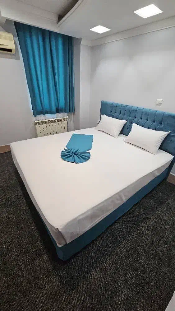 استخدام در هتل دو ستاره|استخدام خدمات فروشگاه و رستوران|مشهد, سراب|دیوار