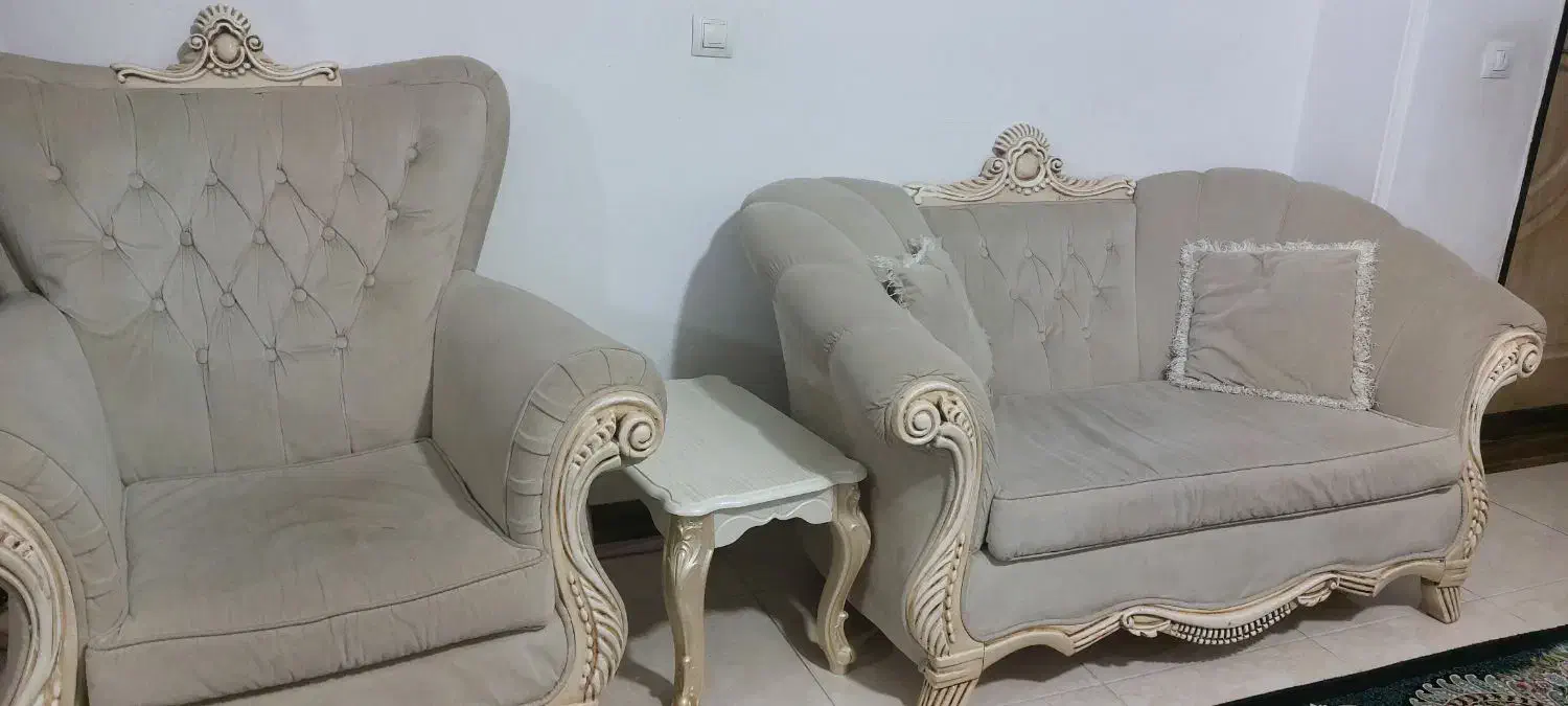 مبل ۹ نفره استیل به همراه میز عسلی فقط فقط ۲۰ تومن|مبلمان خانگی و میز عسلی|بجنورد, |دیوار