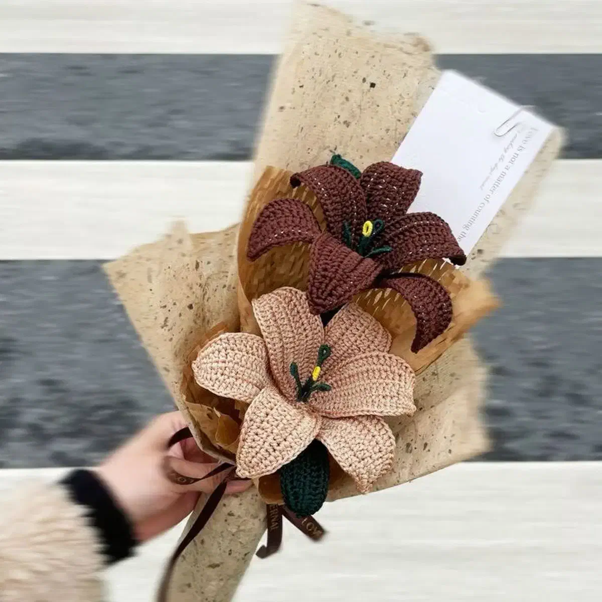 گل تزئینی|گل مصنوعی|کاشان, شهرک فرهنگیان|دیوار