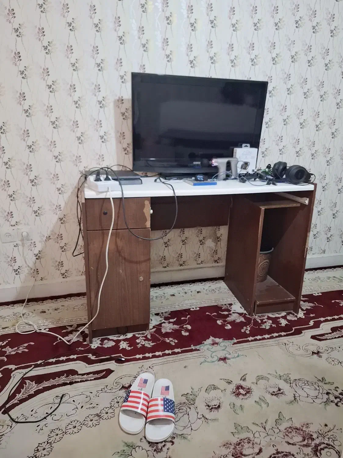 میز|میز تحریر و کامپیوتر|کرمانشاه, |دیوار