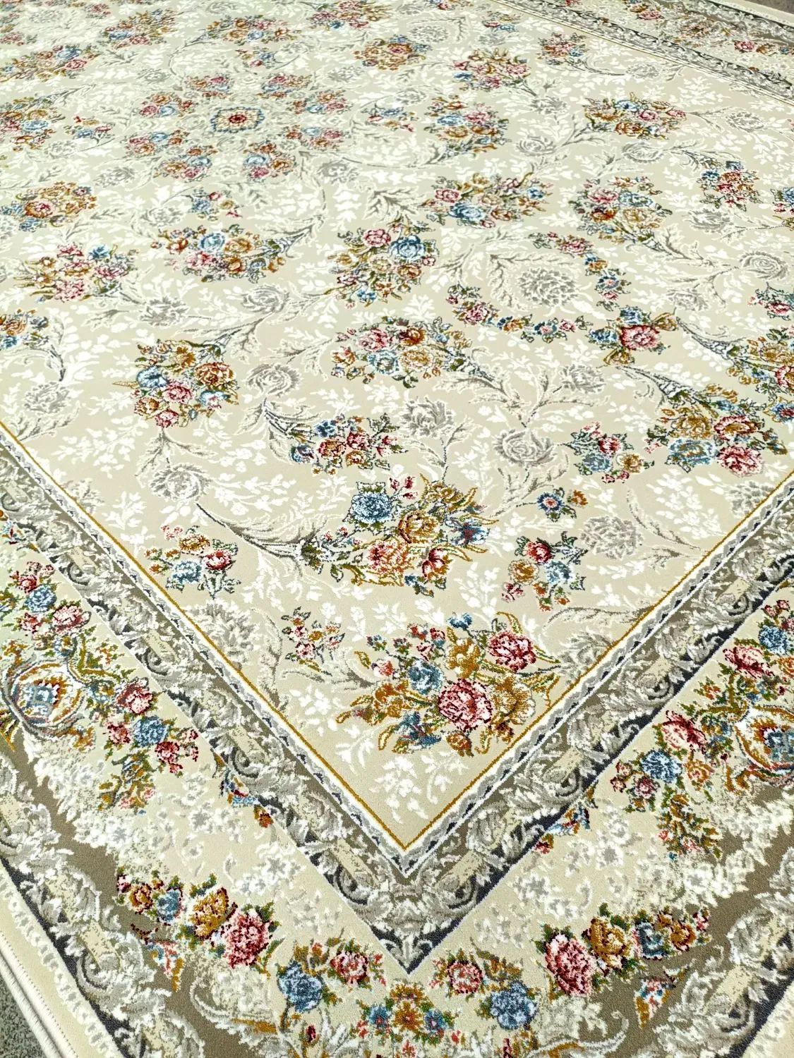 400عددفرش1200شانه شش متری زیرقیمت درمهاباد|فرش|ارومیه, |دیوار