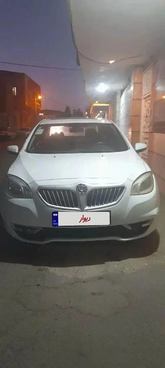 معاوضه ندارم برلیانس H330 اتومات سفید مدل دی ماه96|خودرو سواری و وانت|جیرفت, |دیوار