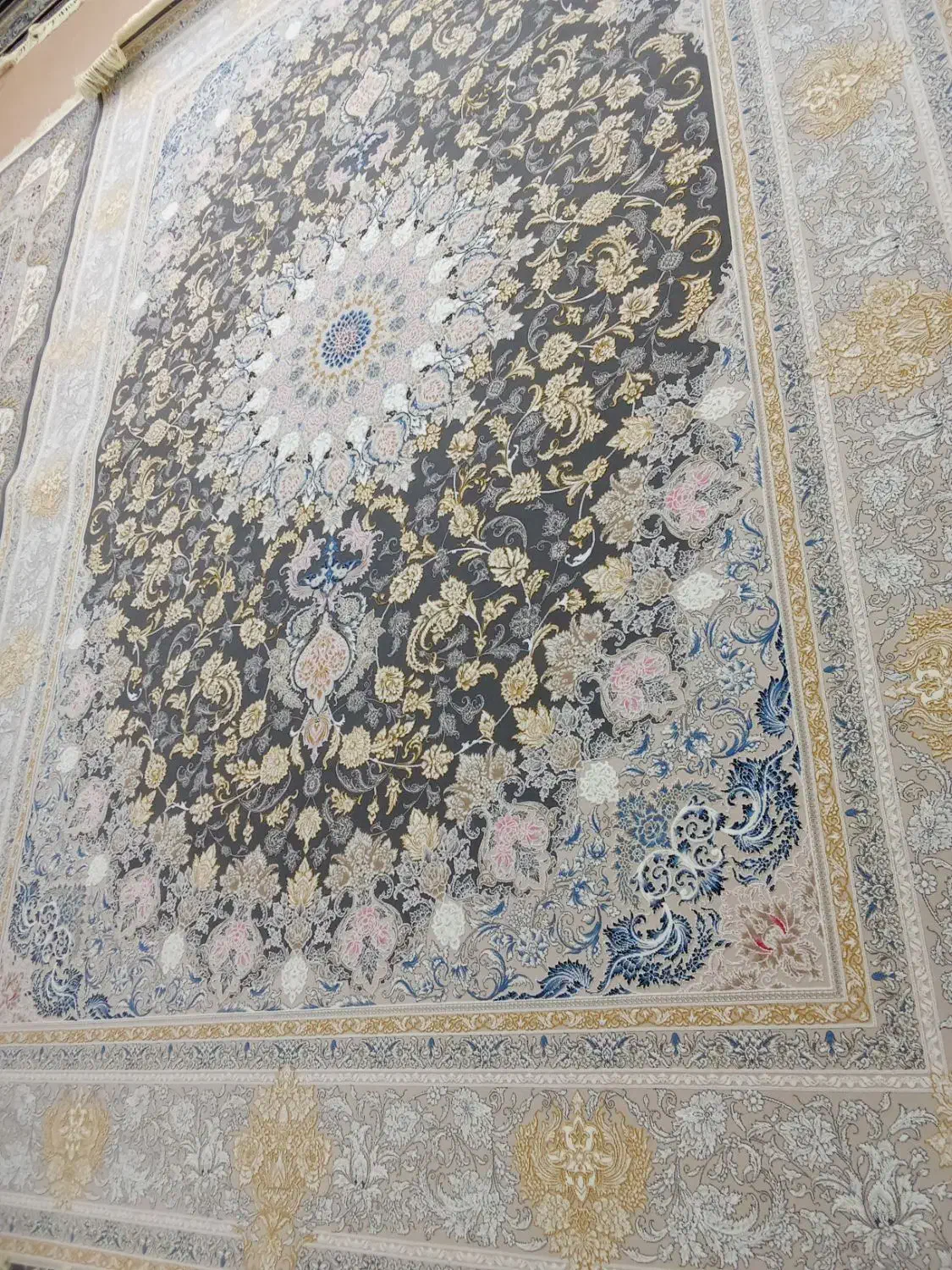 فرش ۹متری ۱۲۰۰ شانه جنس درجه یک|فرش|شراء, |دیوار