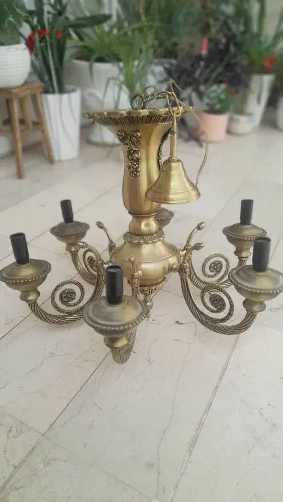 لوستر برنزی|لوستر و چراغ آویز|اصفهان, خرم|دیوار