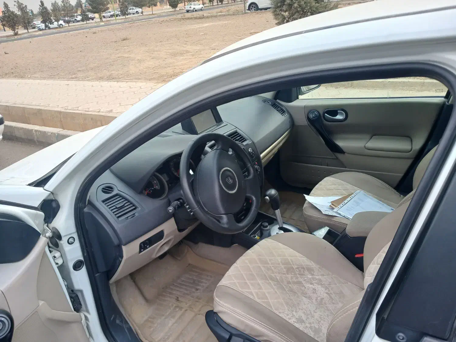 درود فروش فوری مگان ۲۰۰۰ در حد استسنای|خودرو سواری و وانت|فولادشهر, فولادشهر|دیوار