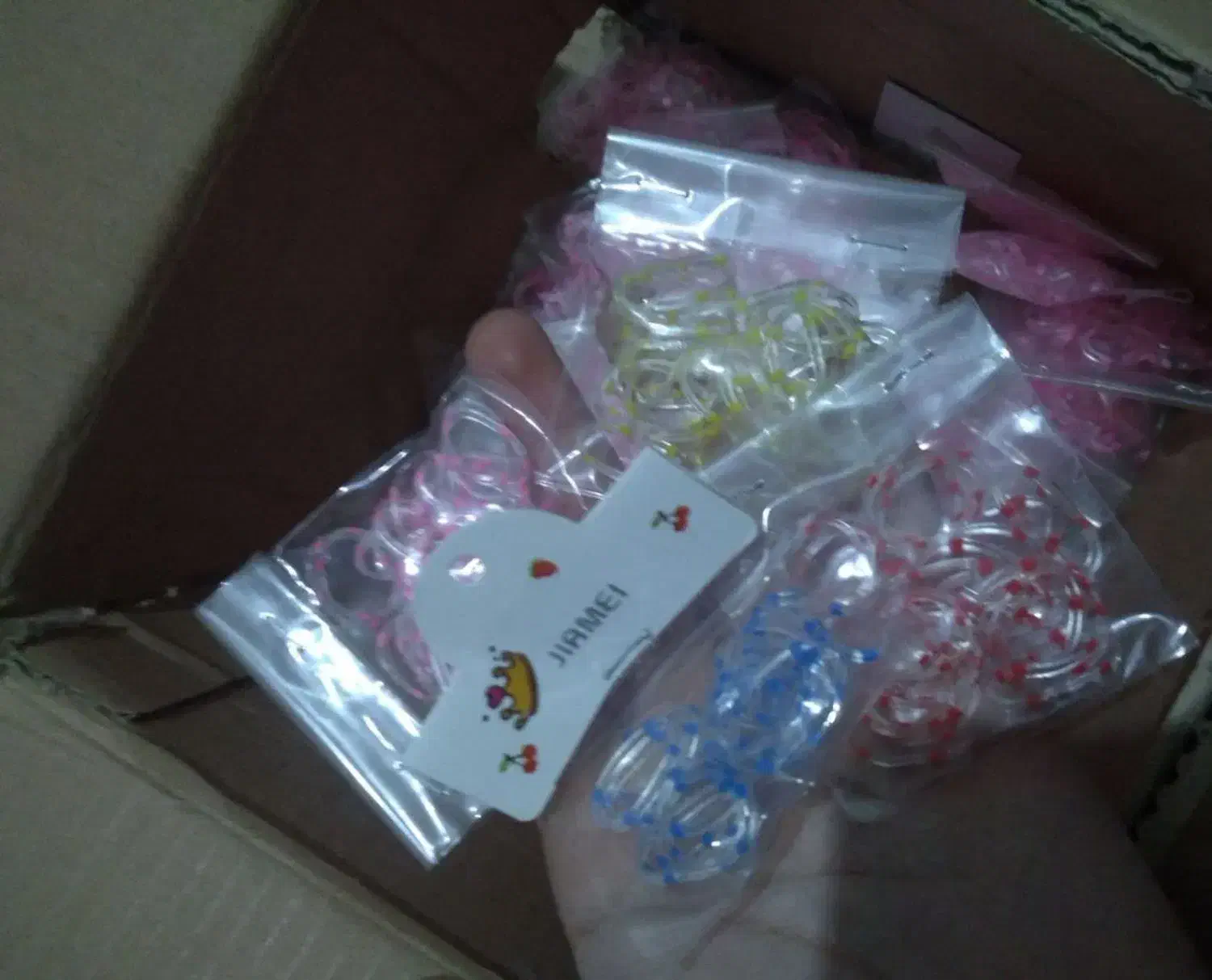 چهل کیس|آرایشی، بهداشتی، درمانی|ساوه, |دیوار