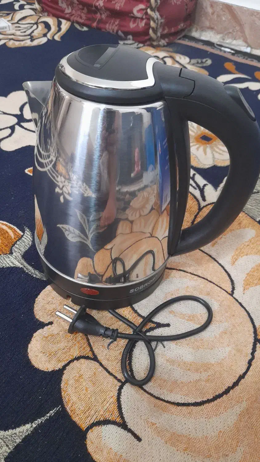 کتری برقی جنس درجه۱ وخیلی بادوام هست|سماور، چای‌ساز، قهوه‌ساز|اهواز, اسلام آباد غربی|دیوار