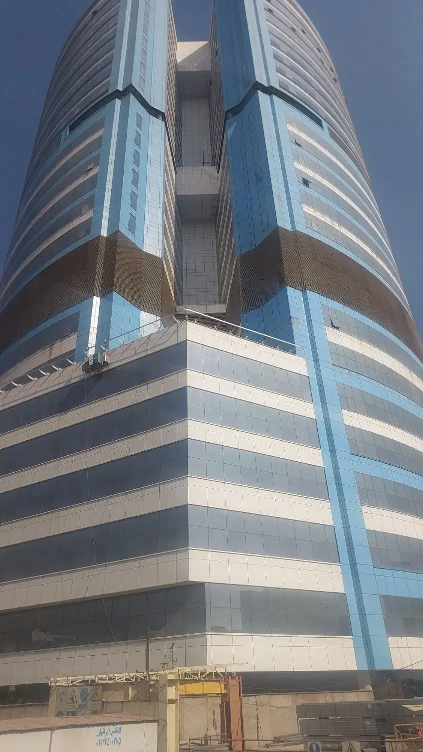 استخدام استادکار و کارگر فنی برق ساختمان|استخدام صنعتی، فنی، مهندسی|تهران, شهرک غرب|دیوار