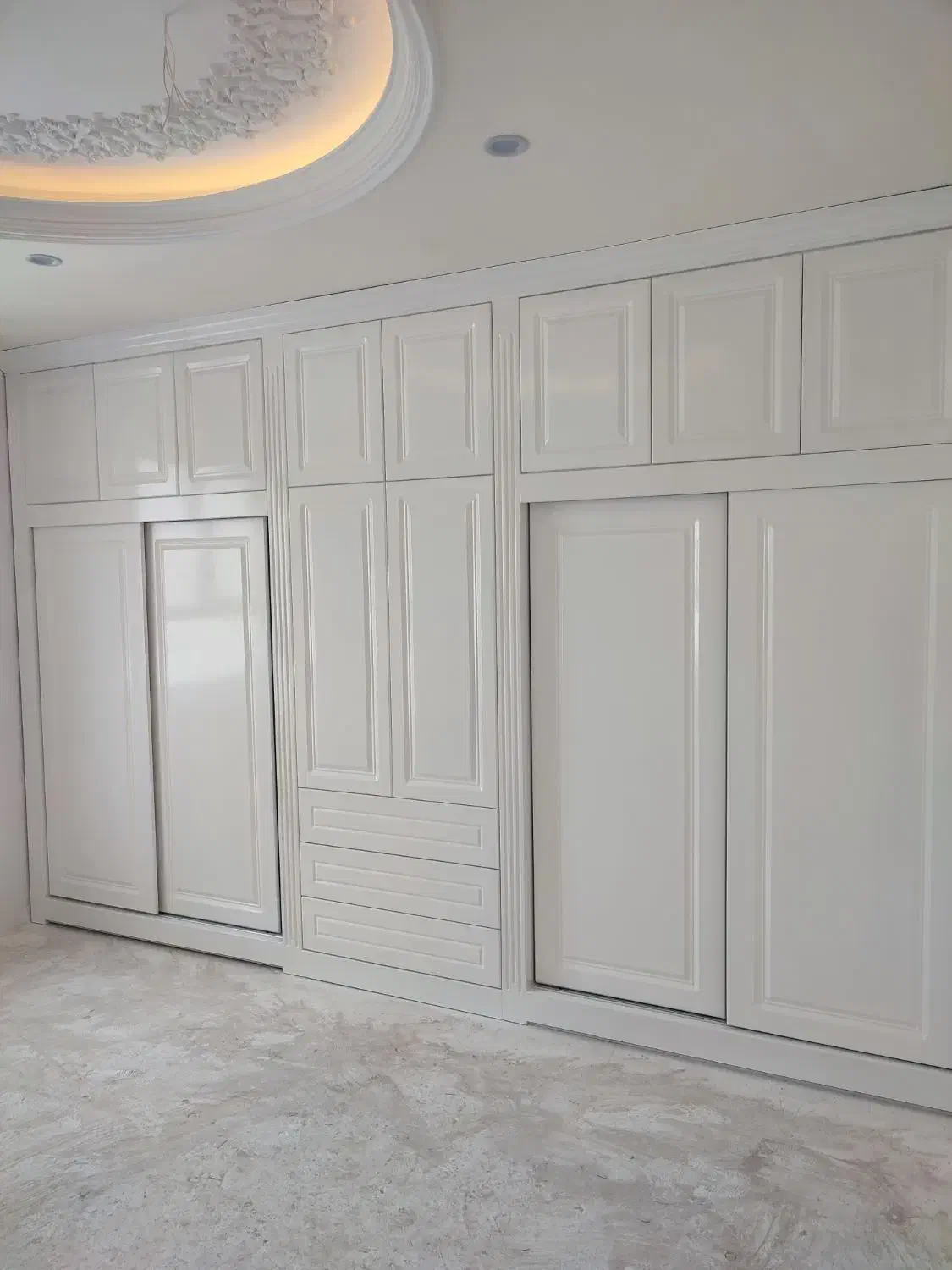 رنگ آمیزی کابینت و صنایع چوبی|خدمات پیشه و مهارت|اردبیل, |دیوار